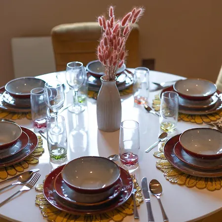 Apartman Gray - 2 Bedroom Luxury By Mint *